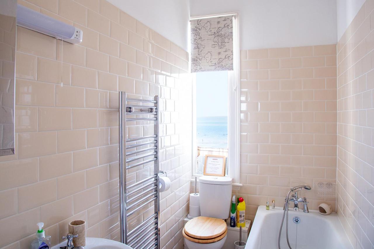 Seagulls Nest Beachfront Apartment With 3 Bedrooms Hastings Exterior photo